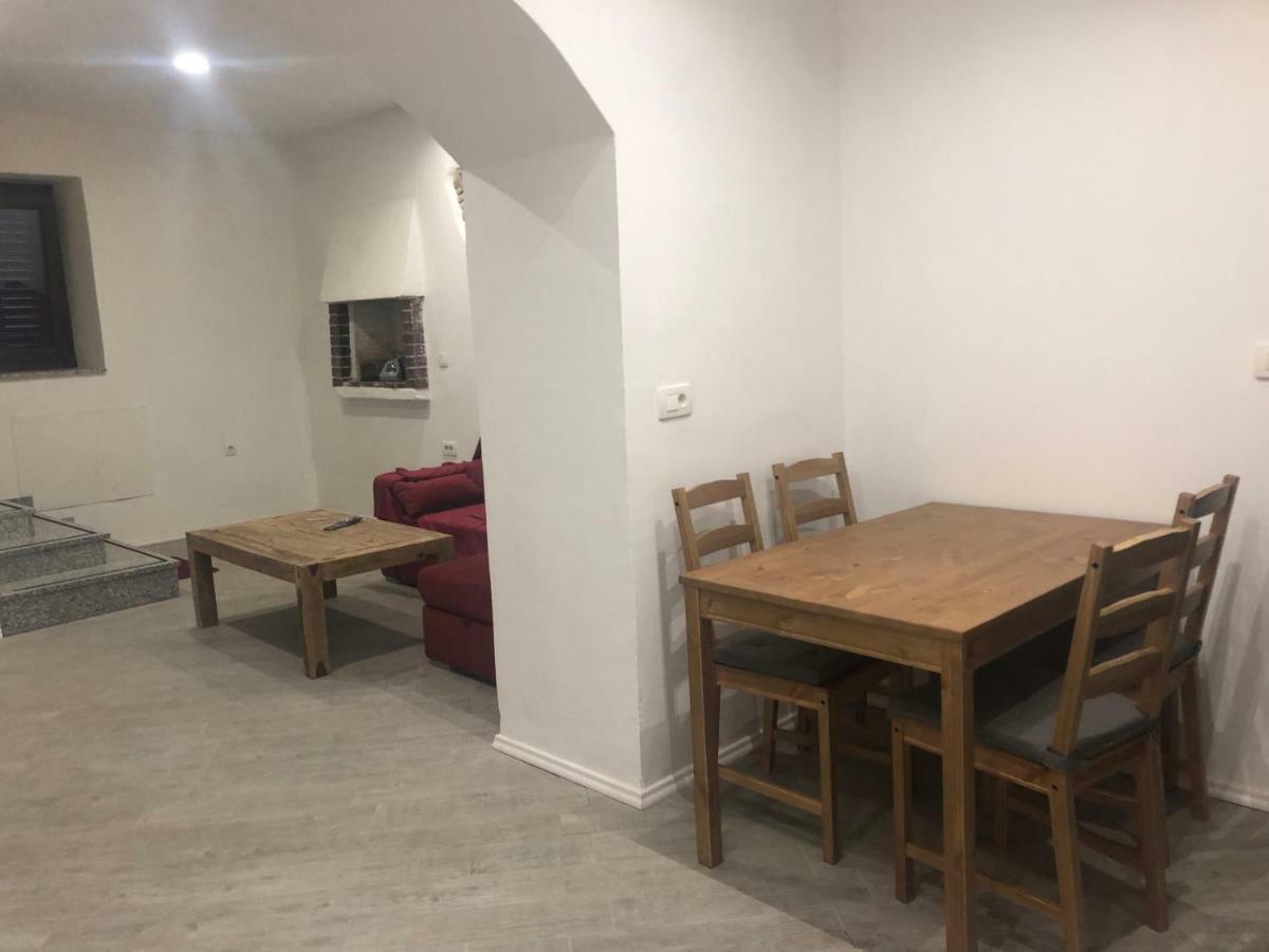 Apartament Bozic Apartman Pula Zewnętrze zdjęcie